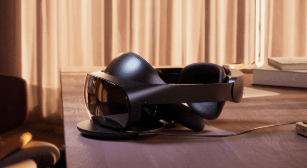 Casque de réalité virtuelle Oculus Quest Pro