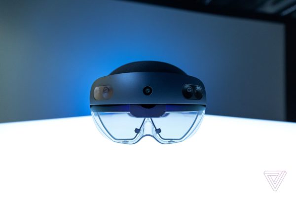 Casque de réalité virtuelle Microsoft Hololens 2